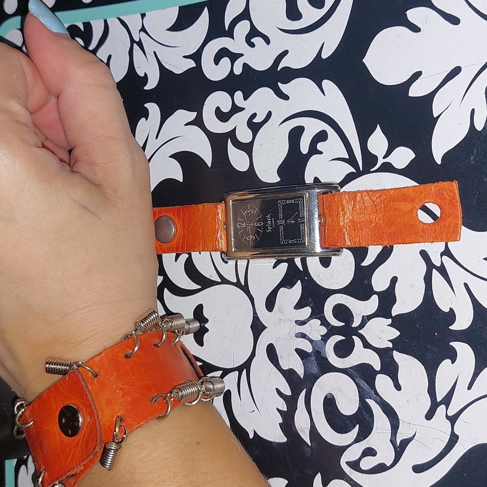 VERY UNIQUE WATCH!!